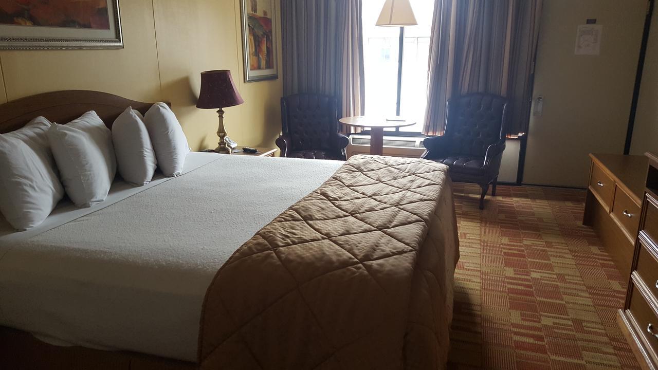 Baldknobbers Motor Inn Branson Exteriör bild