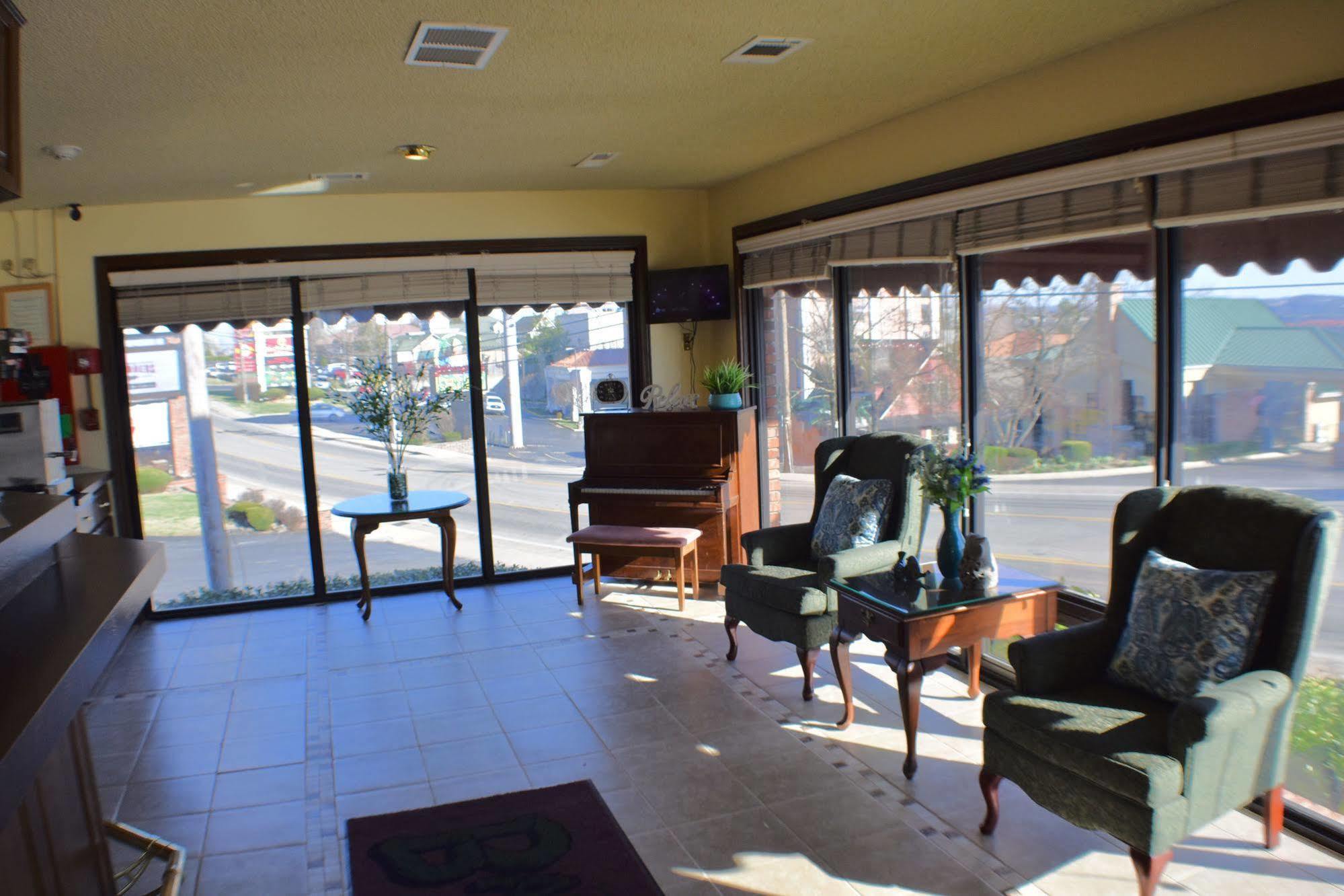 Baldknobbers Motor Inn Branson Exteriör bild